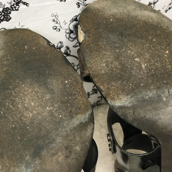 Tory Burch Teagan Gladiator Strappy Leather Heels - Picture 6 of 10